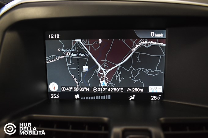 VOLVO XC60 D3 R-design Momentum